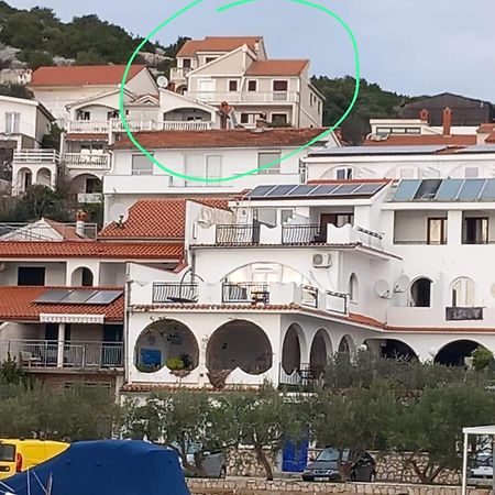 Apartmani Frkic Tisno Exterior foto